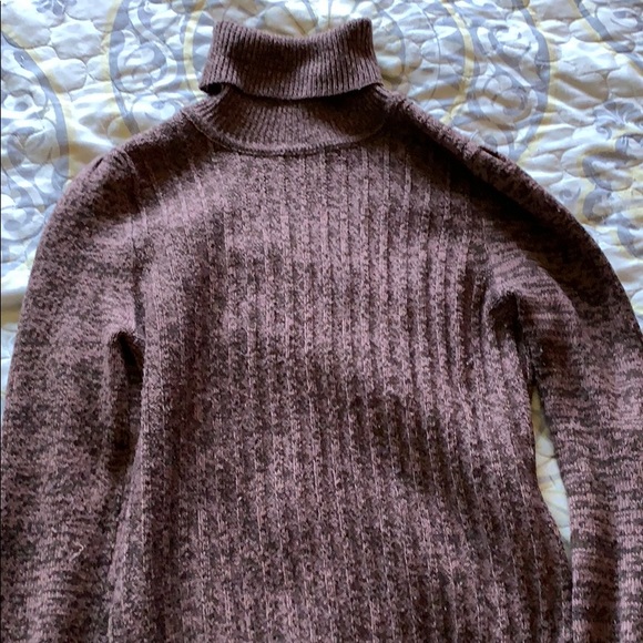 Sweater - Picture 1 of 1